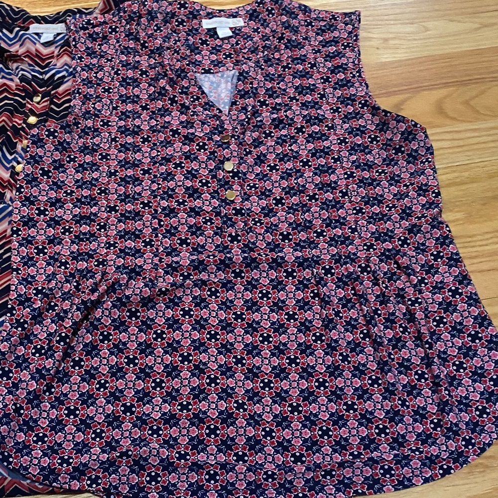 2 Westport Chic Women's Patterned Blouses - Navy and Burgundy - Picture 3 of 4